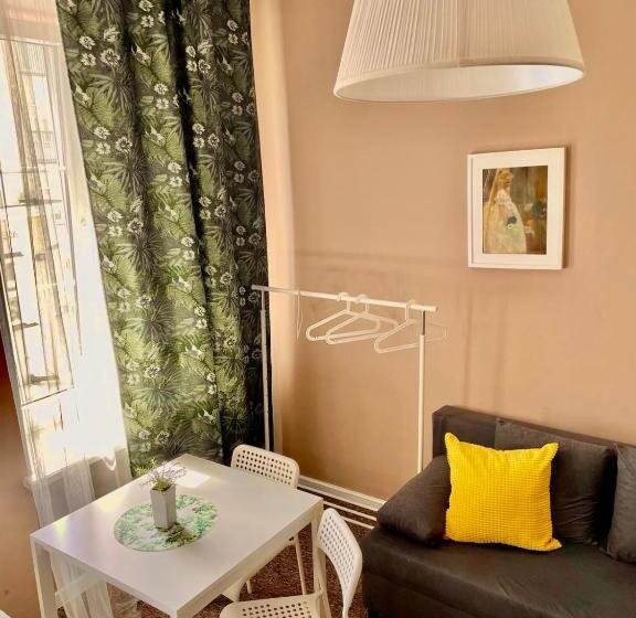 Backpack Apart Rooms