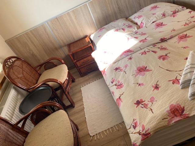 住宿加早餐  Alespanie