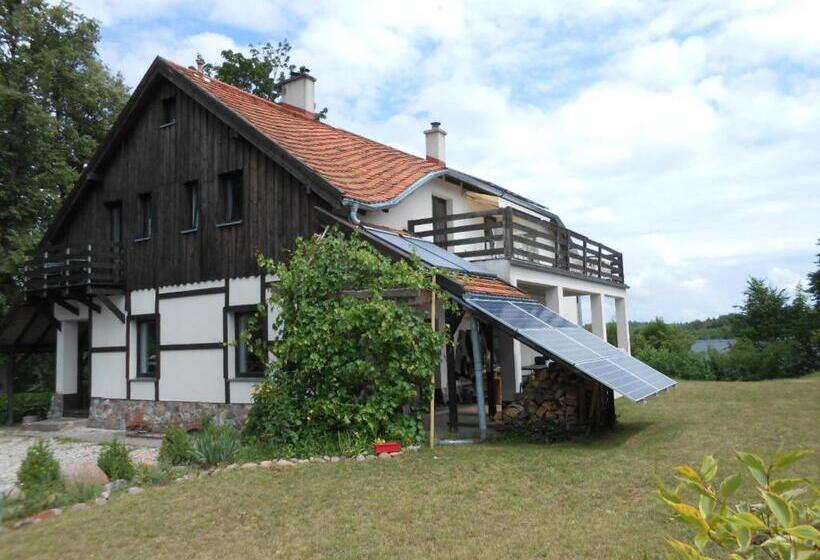 تختخواب و صبحانه Baza Ck