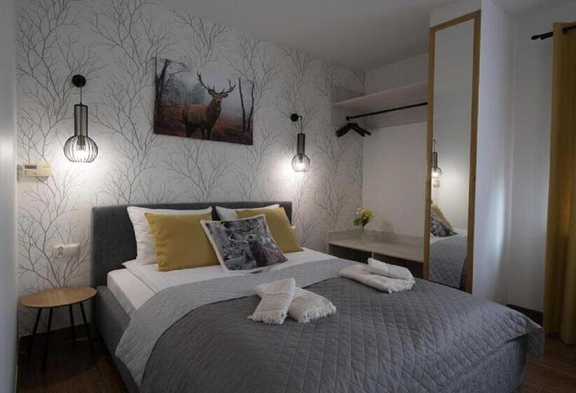 تختخواب و صبحانه Biały Jeleń Z Basenem I Jacuzzi