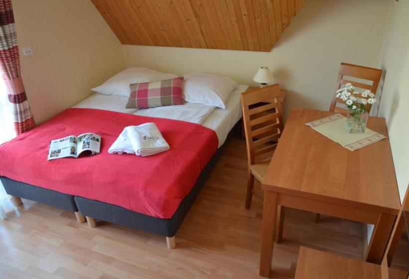 مبيت وإفطار Jedla Miejsce Gościnne