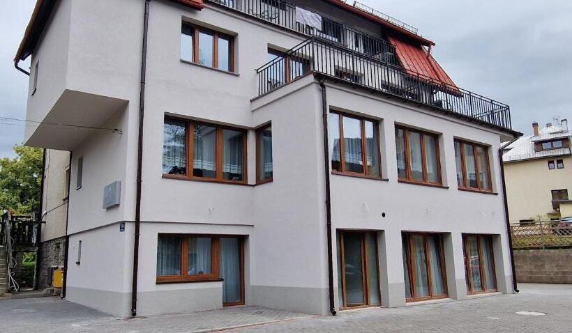 مبيت وإفطار Magnezja