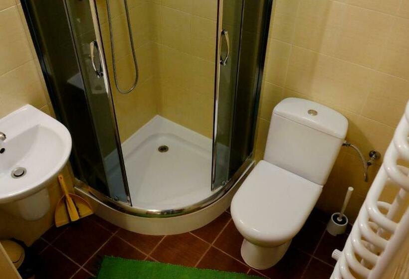 Bed and Breakfast Oberża Pod Kudłatym Aniołem