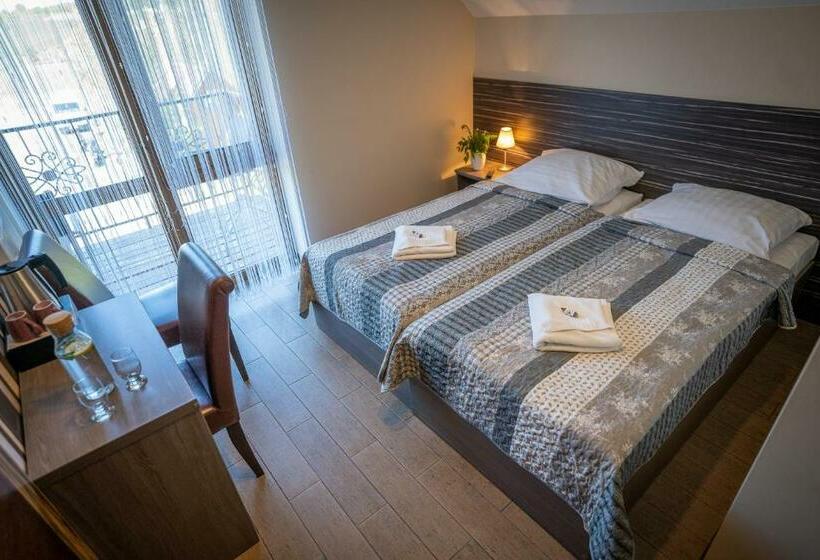 Bed and Breakfast Osada Koszałkowo Wieżyca