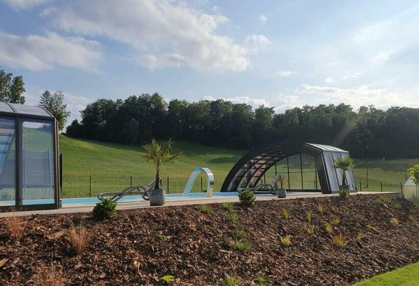 Bed and Breakfast Osada Koszałkowo Wieżyca