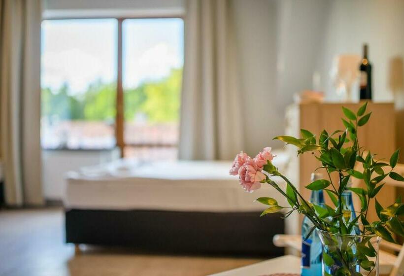 ベッドアンドブレックファースト Przystań Przy Lesie