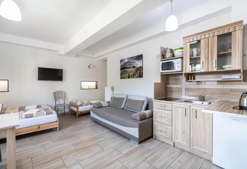 ベッドアンドブレックファースト U Francuza