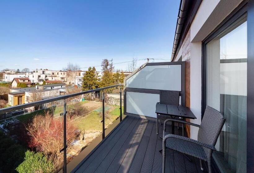 ベッドアンドブレックファースト Villa Natura Rewa