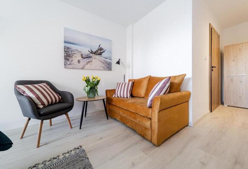 ベッドアンドブレックファースト Villa Natura Rewa