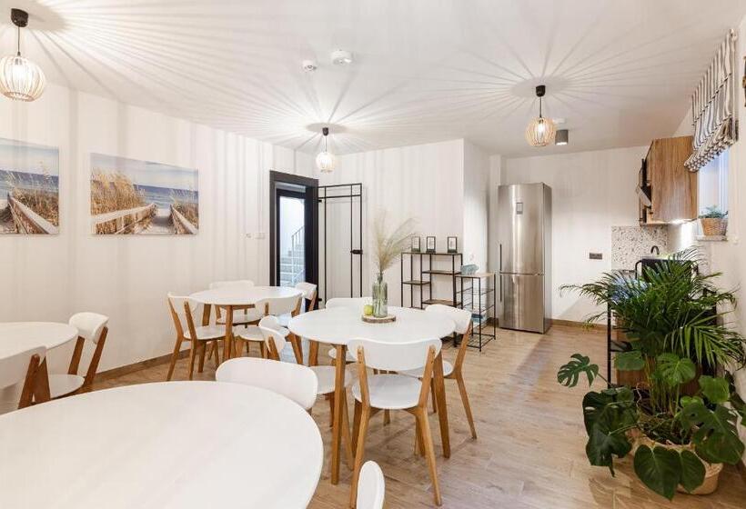 ベッドアンドブレックファースト Villa Natura Rewa