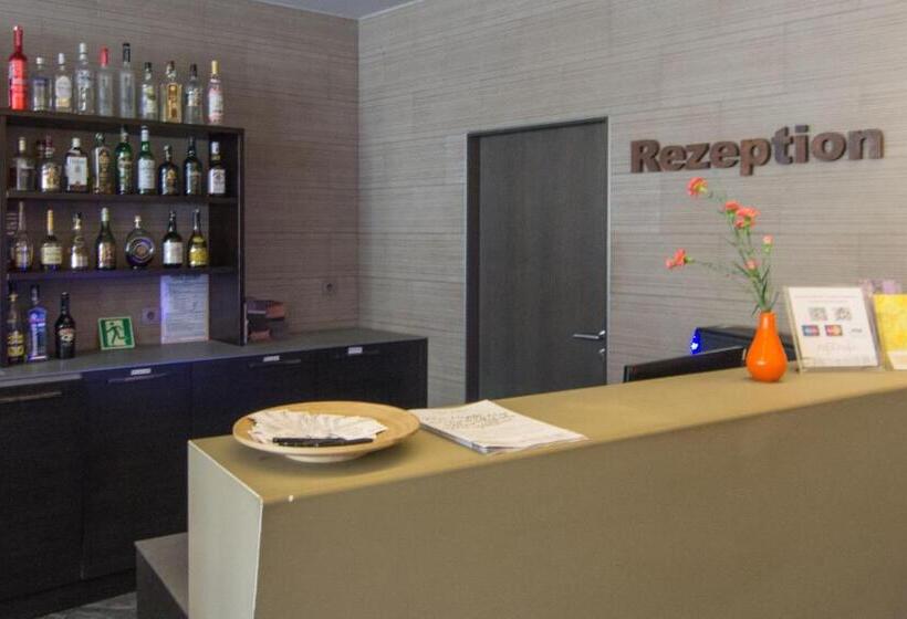 مبيت وإفطار Villa Pica Paca Old Town