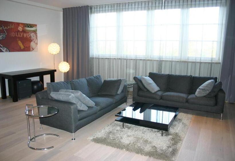 مبيت وإفطار Villa Pica Paca Old Town