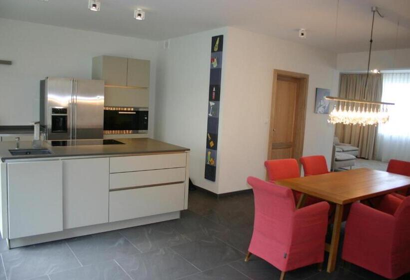 مبيت وإفطار Villa Pica Paca Old Town