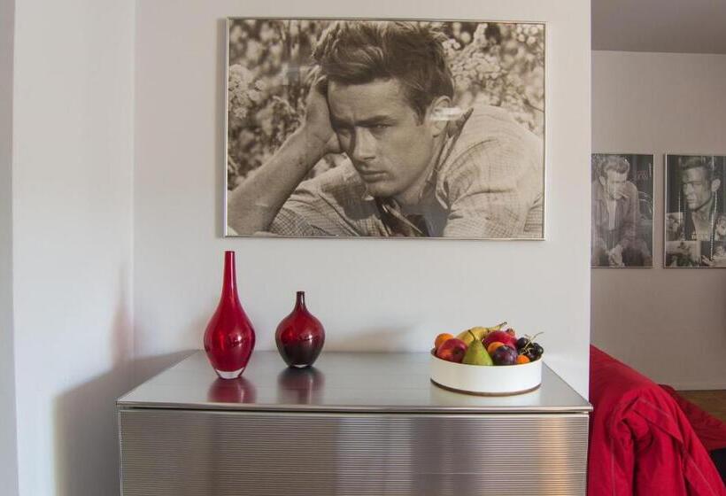 مبيت وإفطار Villa Pica Paca Old Town