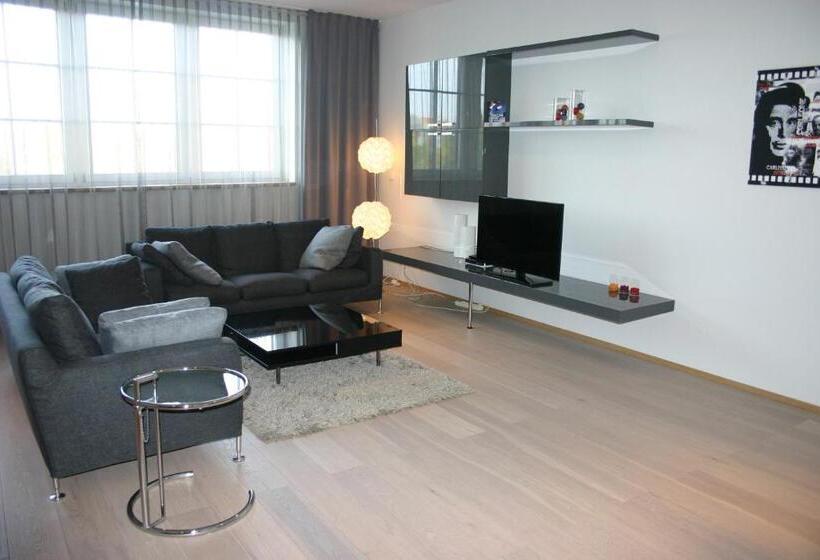 مبيت وإفطار Villa Pica Paca Old Town