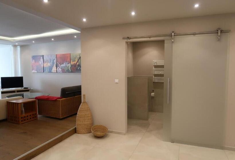 مبيت وإفطار Villa Pica Paca Old Town