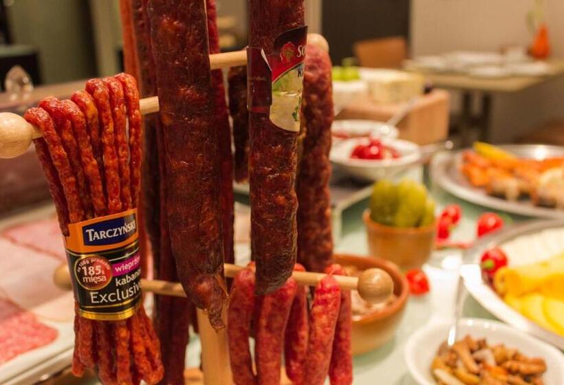 مبيت وإفطار Villa Pica Paca Old Town