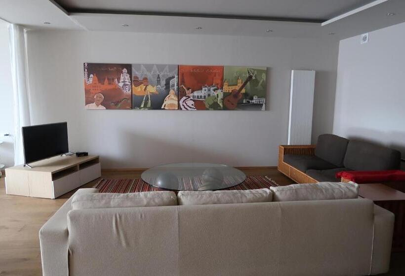 مبيت وإفطار Villa Pica Paca Old Town