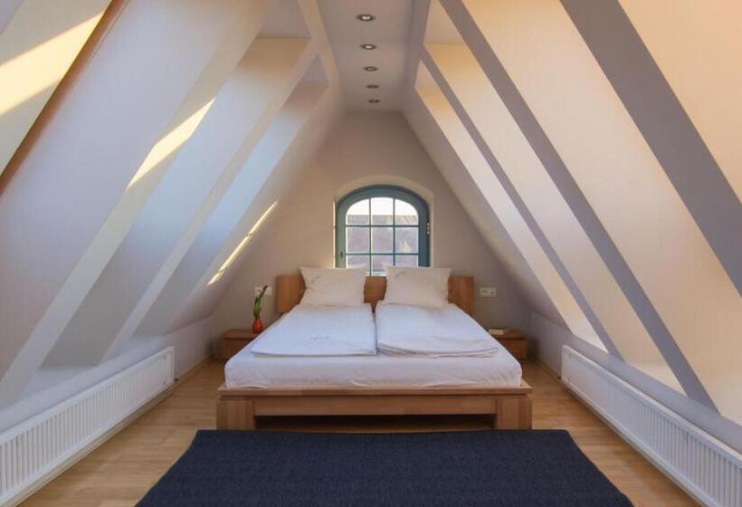 مبيت وإفطار Villa Pica Paca Old Town