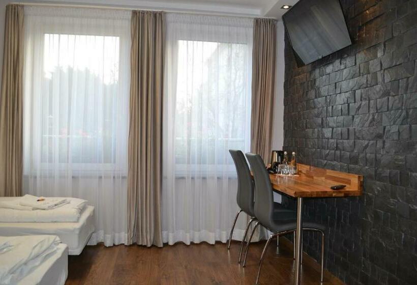 تختخواب و صبحانه Villa Vip