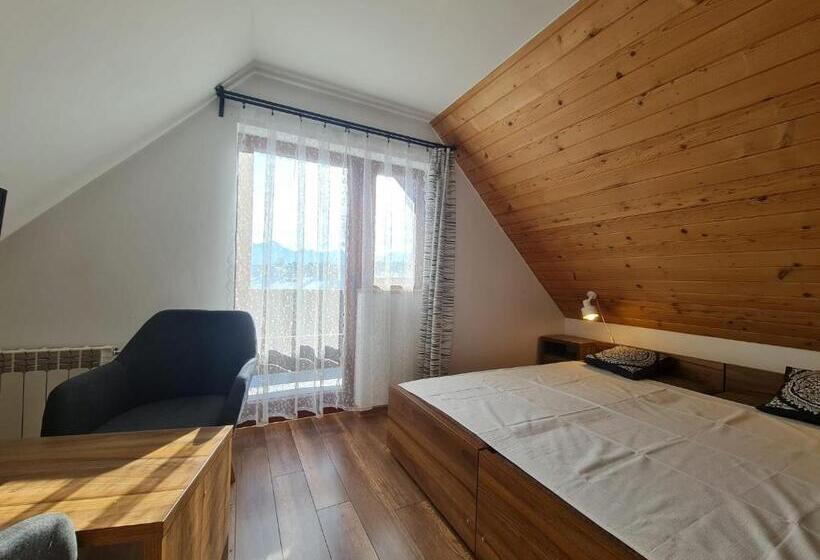 Bed and Breakfast Willa Owca Czarna