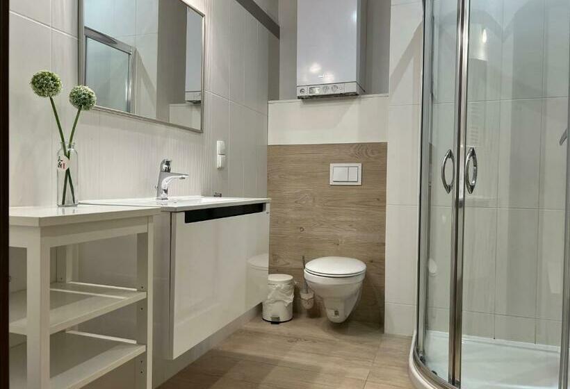 צימר Willa Pod Dębami