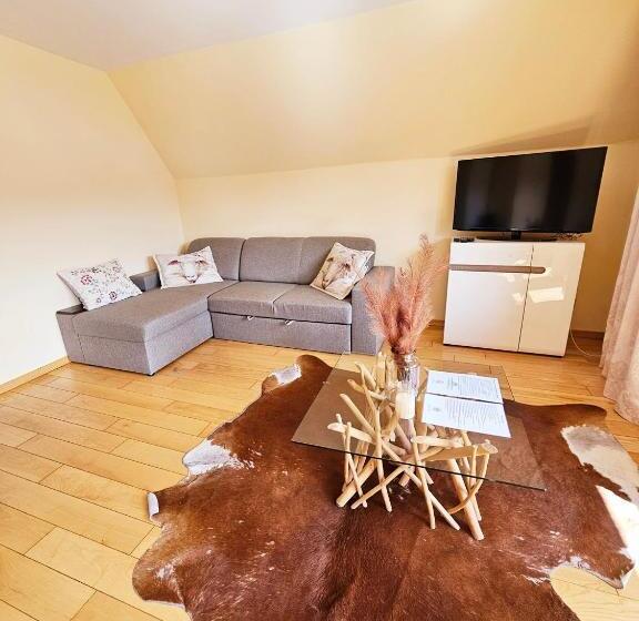 צימר Willa Regina Ii Resort & Spa