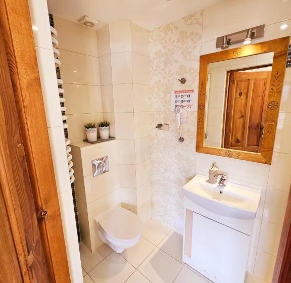 צימר Willa Regina Ii Resort & Spa