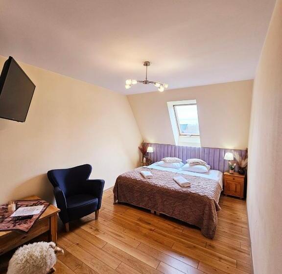 צימר Willa Regina Ii Resort & Spa