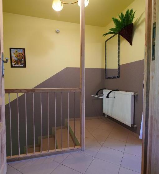 تختخواب و صبحانه Willa U Perełki