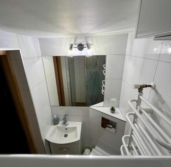 تختخواب و صبحانه Willa U Perełki