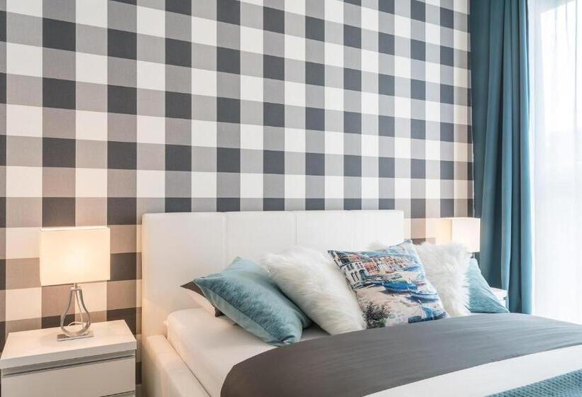 Deluxe Apartments By The Railway Station Wroclaw