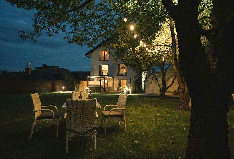 H&g Boutique Apartments