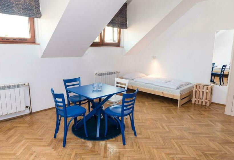 Hostel Młotek I Perlik