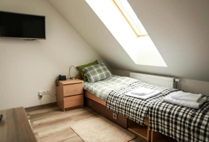 Отель Agroturystyka Na Poddaszu 22