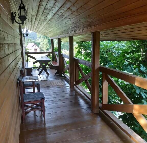 ホテル Agroturystyka Ostoja