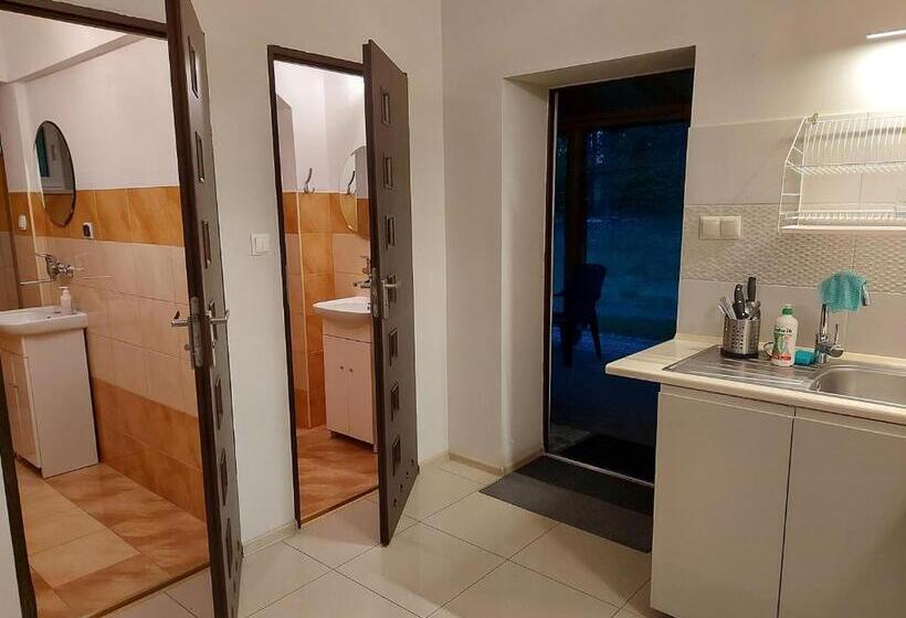 فندق Agroturystyka Pod Klonem