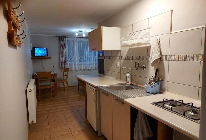 فندق Agroturystyka Pod Klonem