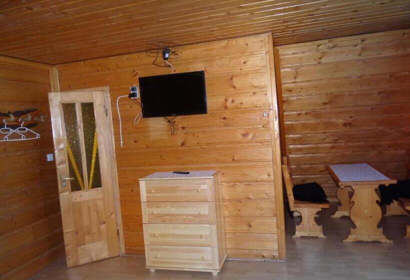 هتل Agroturystyka Pod Lasem