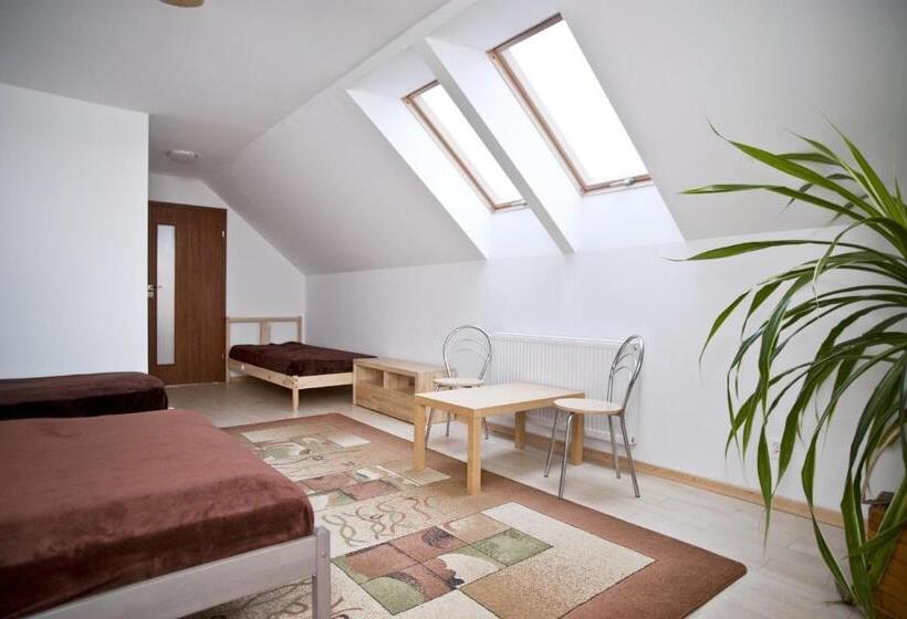 בית מלון כפרי Agroturystyka W Jabłoniowym Sadzie