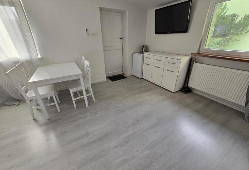 ホテル Apartament Skandynawski