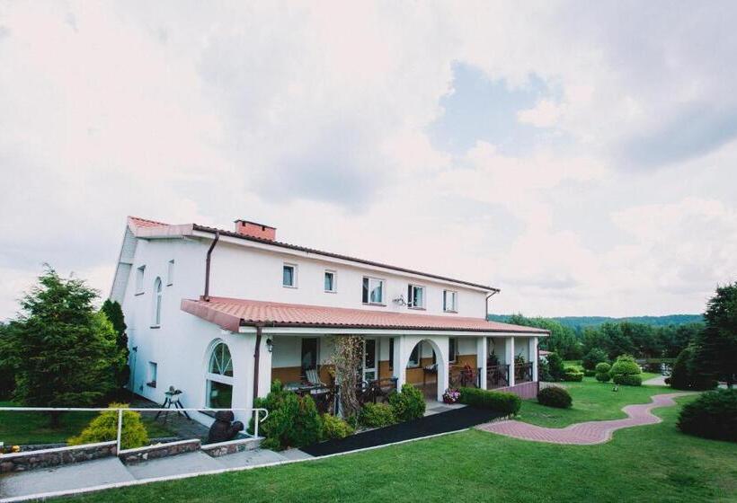 فندق Atr Rejnard Tadaj