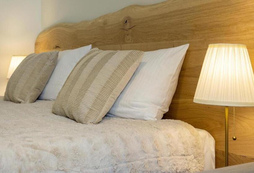 Отель Dom Zdrojowy