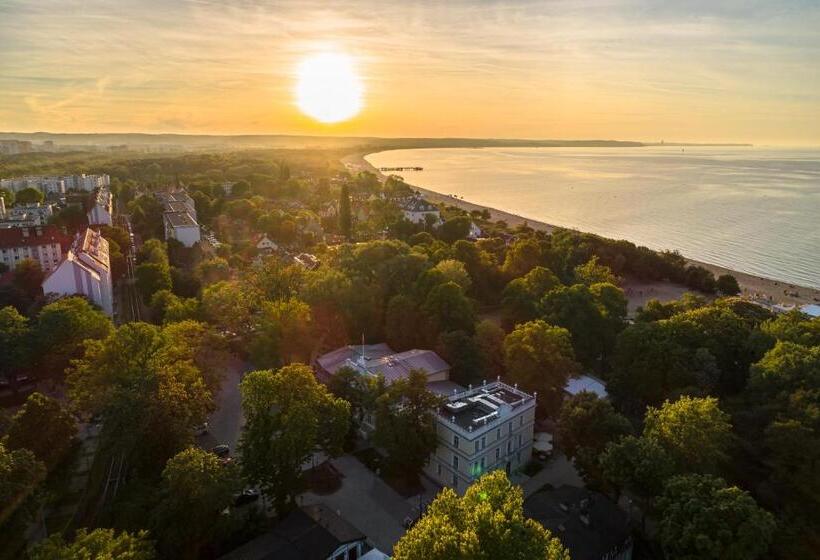 Отель Dom Zdrojowy