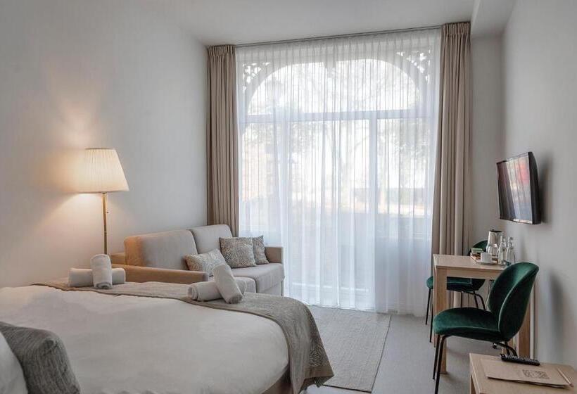 Отель Dom Zdrojowy