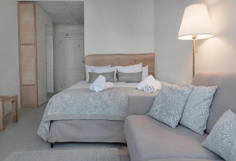 Отель Dom Zdrojowy