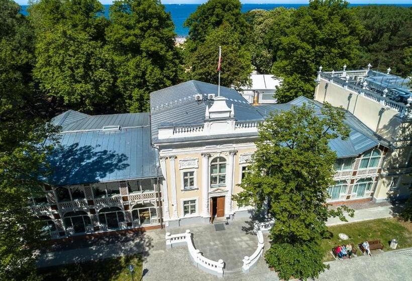 Отель Dom Zdrojowy