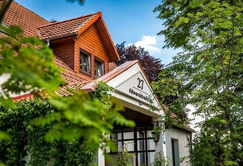 Отель Dworek Tradycja