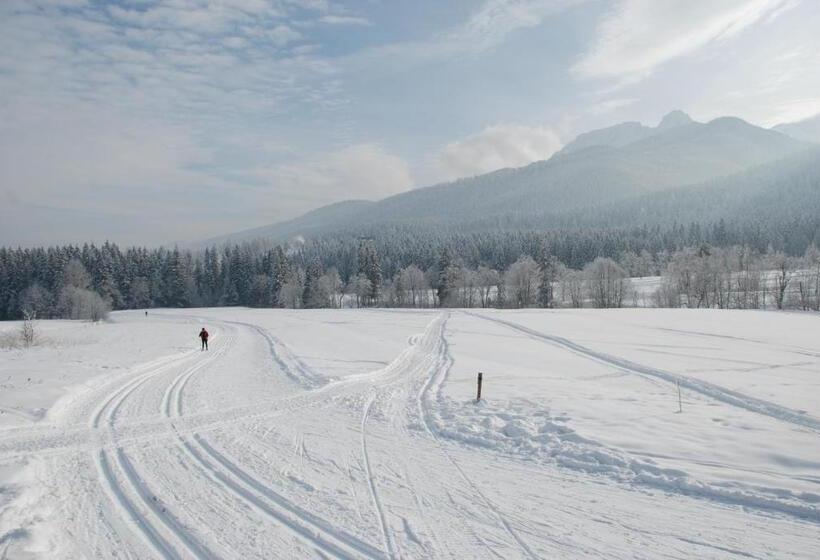 هتل Eco Tatry Holiday& Spa