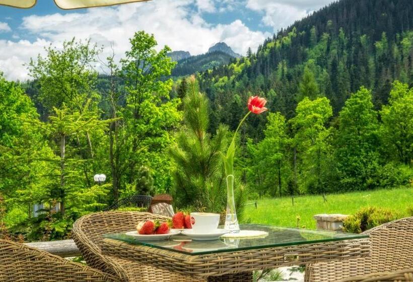 هتل Eco Tatry Holiday& Spa
